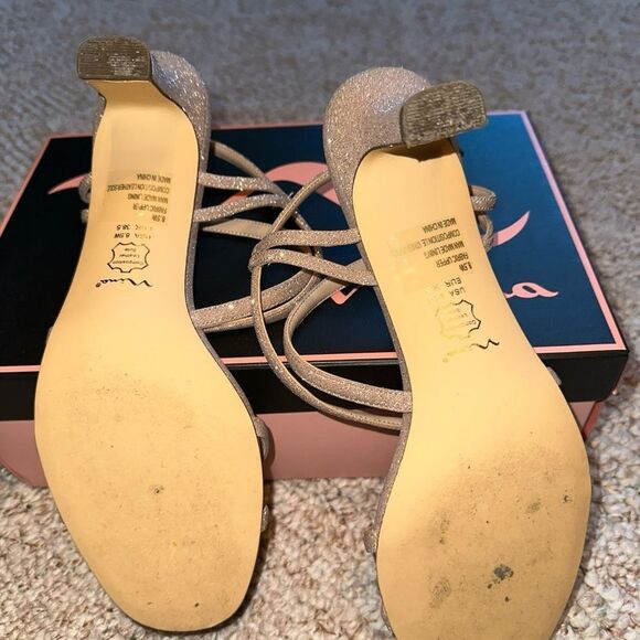 Womens Nina Gold Glittery‎ Strappy Heels
Size 8.5w - Picture 4 of 5